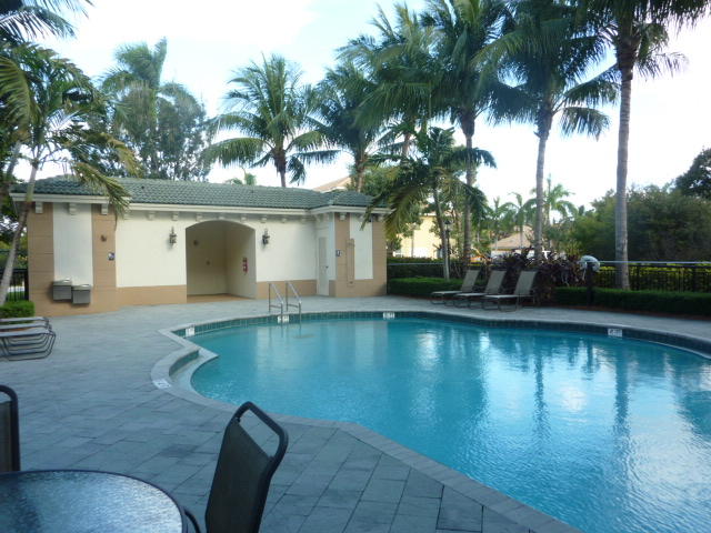 1660 Renaissance Commons Boulevard, Unit 2619 Boynton Beach, FL 33426 - Photo 7 of 21 Pool