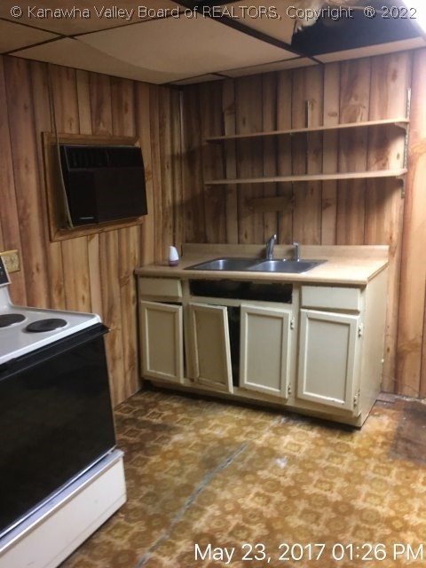 P O Box 2 P O Road Poca, WV 25159 - Photo 15 of 18 Gallery Image 15