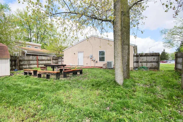 $140,000 | 3724 East Sherwood Terrace, Fort Wayne, IN 46806