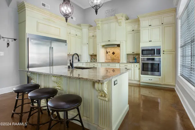 $669,000 | 101 Pink Mimosa Trail, Duson, LA 70529