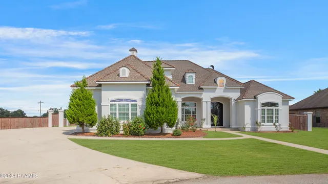 $669,000 | 101 Pink Mimosa Trail, Duson, LA 70529