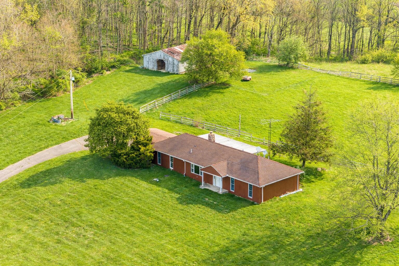 8050 Zimmerman Road St. Paris, OH 43072 - Photo 9 of 44