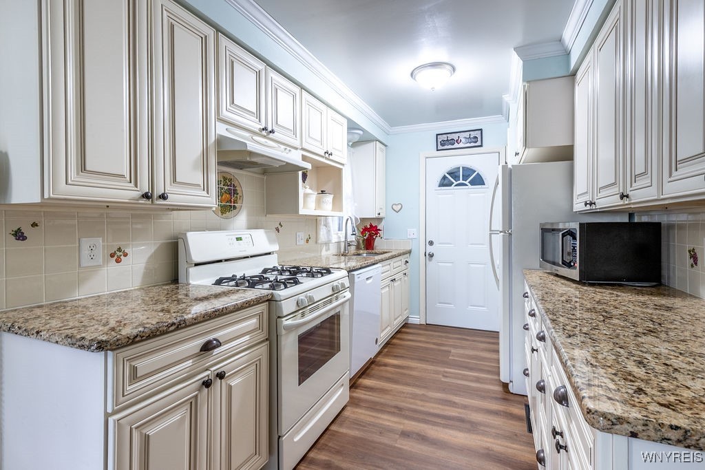3004 East River Road Grand Island, NY 14072 - Photo 14 of 41