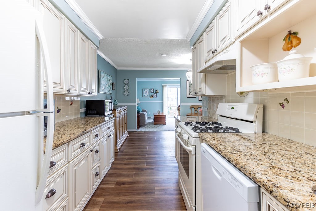 3004 East River Road Grand Island, NY 14072 - Photo 17 of 41