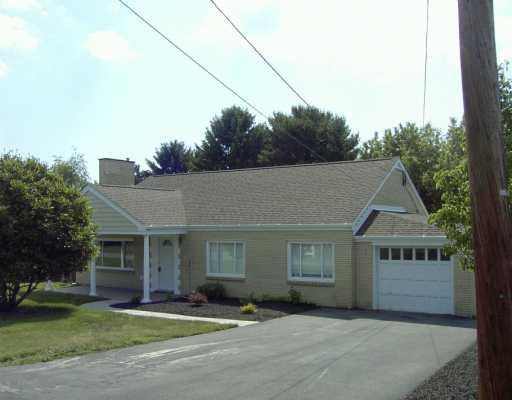 959 Ridge Road Ambridge, PA 15003 - Photo 1 of 8 Exterior Front.