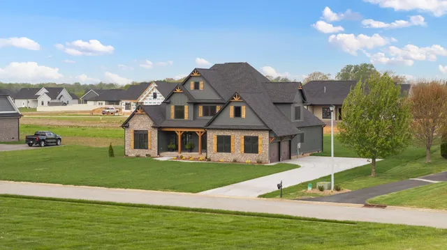 $699,900 | 1143 Bennington Place, Franklin, KY 42134