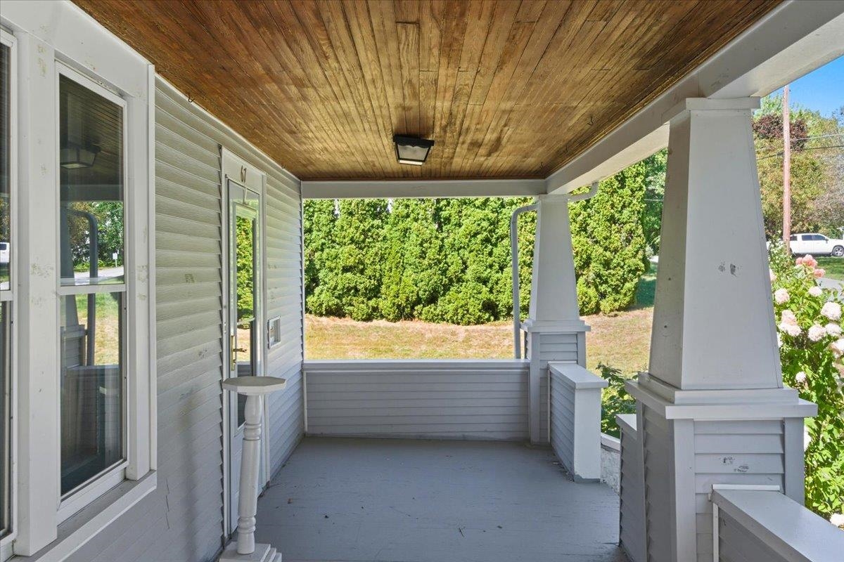 67 Hazel Street Rutland, VT 05701 - Photo 3 of 51