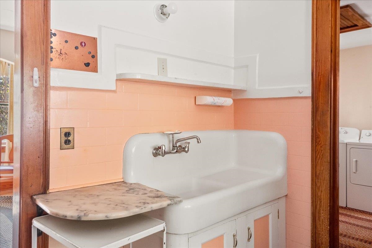 67 Hazel Street Rutland, VT 05701 - Photo 7 of 51