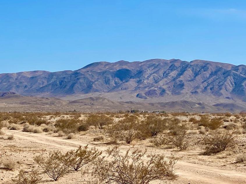 138 Amboy Road Twentynine Palms, CA 92277 - Photo 7 of 26 a view of ocean and mountain
