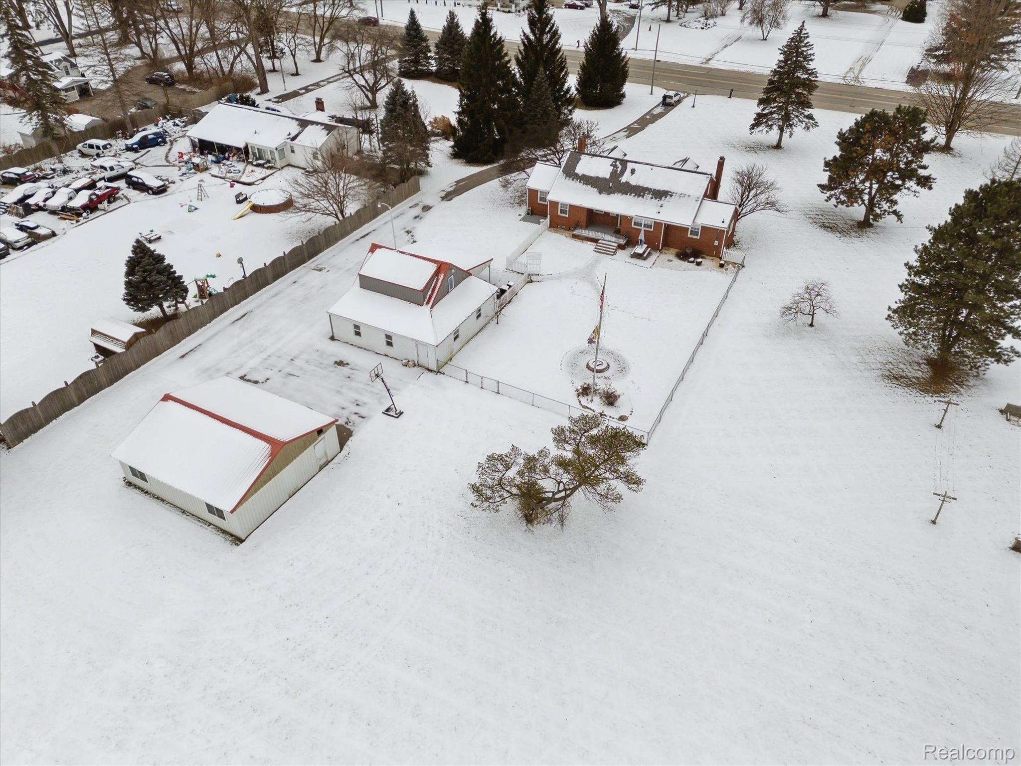6421 Fenton Road Flint, MI 48507 - Photo 43 of 58