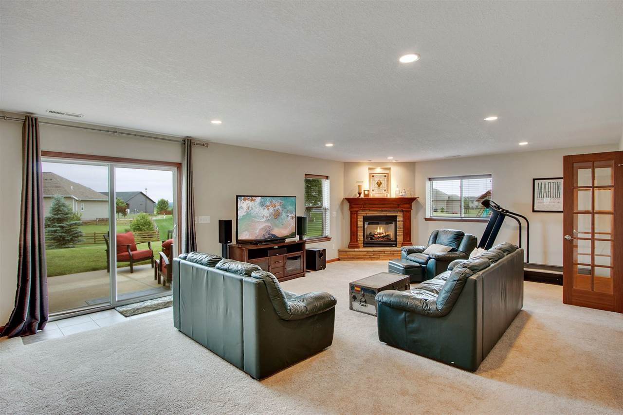 6607 Harrison Road Southwest Cedar Rapids, IA 52404 - Photo 23 of 34 Gallery Image 23