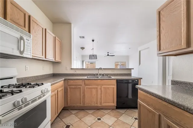 $1,650 | 5961 High Steed Street, Unit 103, Henderson, NV 89011