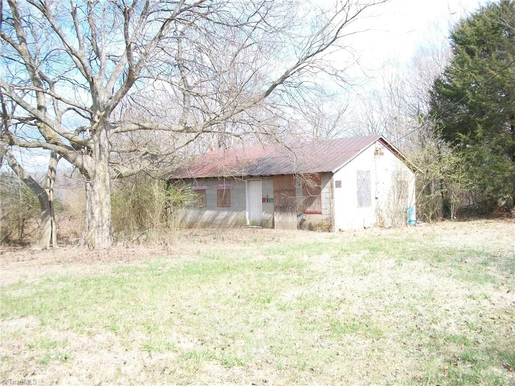 7425 Highway 700 Ruffin, NC 27326 - Photo 3 of 4