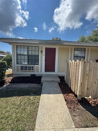 $999 | 420 Mills Street, Unit 35, Leesburg, FL 34748