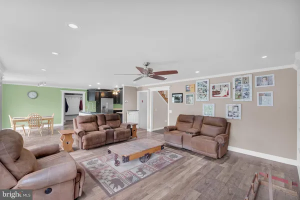 $785,000 | 725 Buttermilk Road, Hellertown, PA 18055