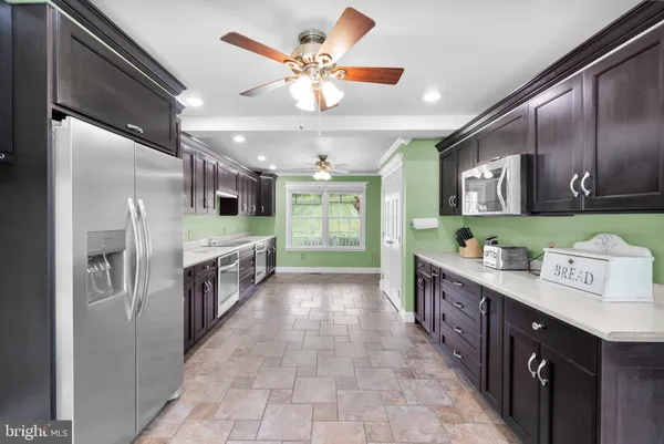 $785,000 | 725 Buttermilk Road, Hellertown, PA 18055