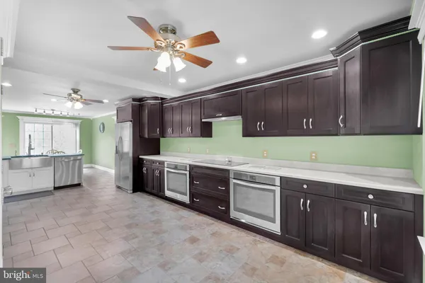 $785,000 | 725 Buttermilk Road, Hellertown, PA 18055