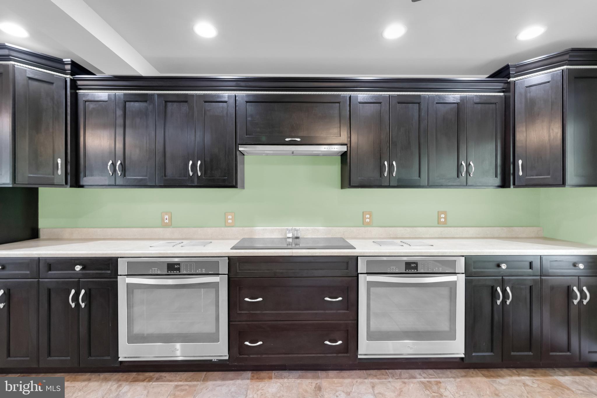 725 Buttermilk Road Hellertown, PA 18055 - Photo 17 of 90