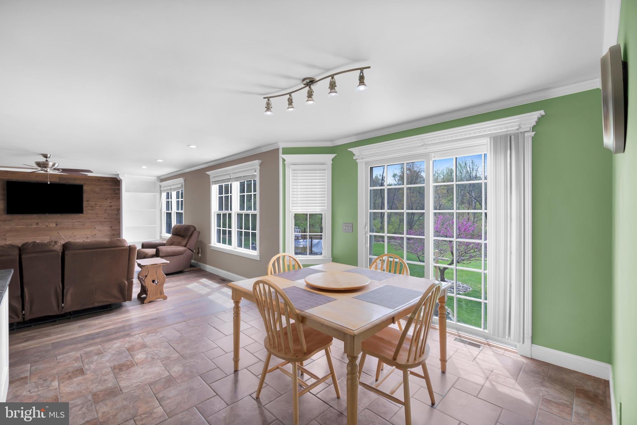 725 Buttermilk Road Hellertown, PA 18055 - Photo 20 of 90