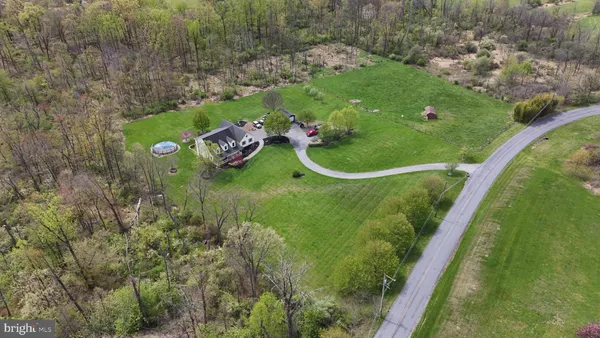 $785,000 | 725 Buttermilk Road, Hellertown, PA 18055