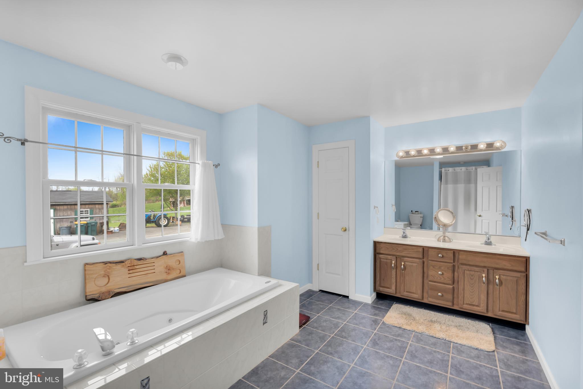 725 Buttermilk Road Hellertown, PA 18055 - Photo 34 of 90