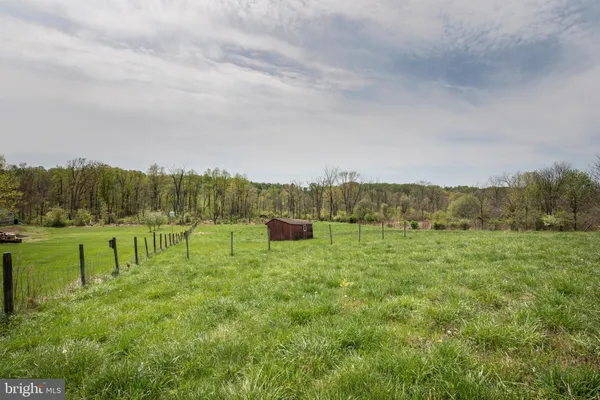 $785,000 | 725 Buttermilk Road, Hellertown, PA 18055