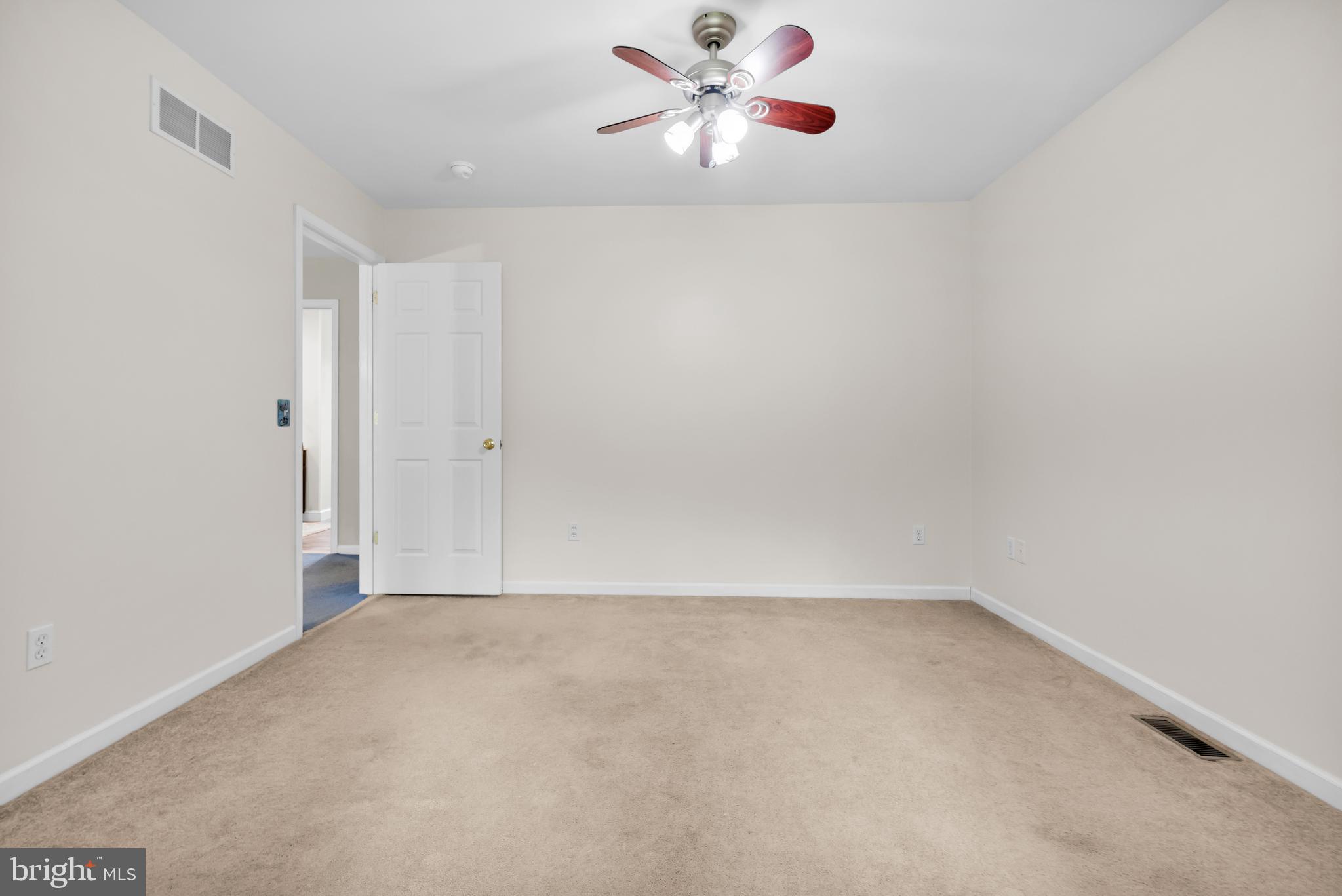 725 Buttermilk Road Hellertown, PA 18055 - Photo 42 of 90