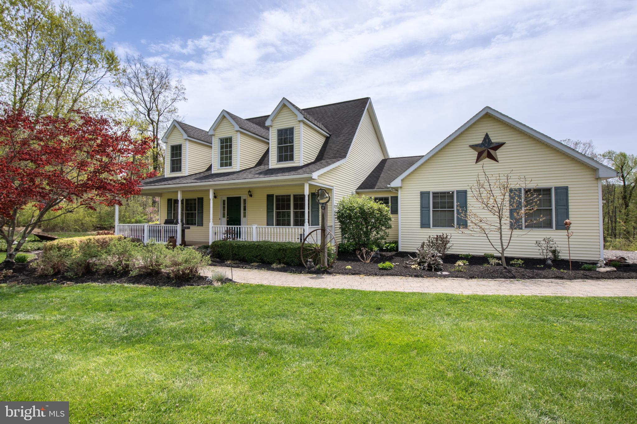 725 Buttermilk Road Hellertown, PA 18055 - Photo 5 of 90