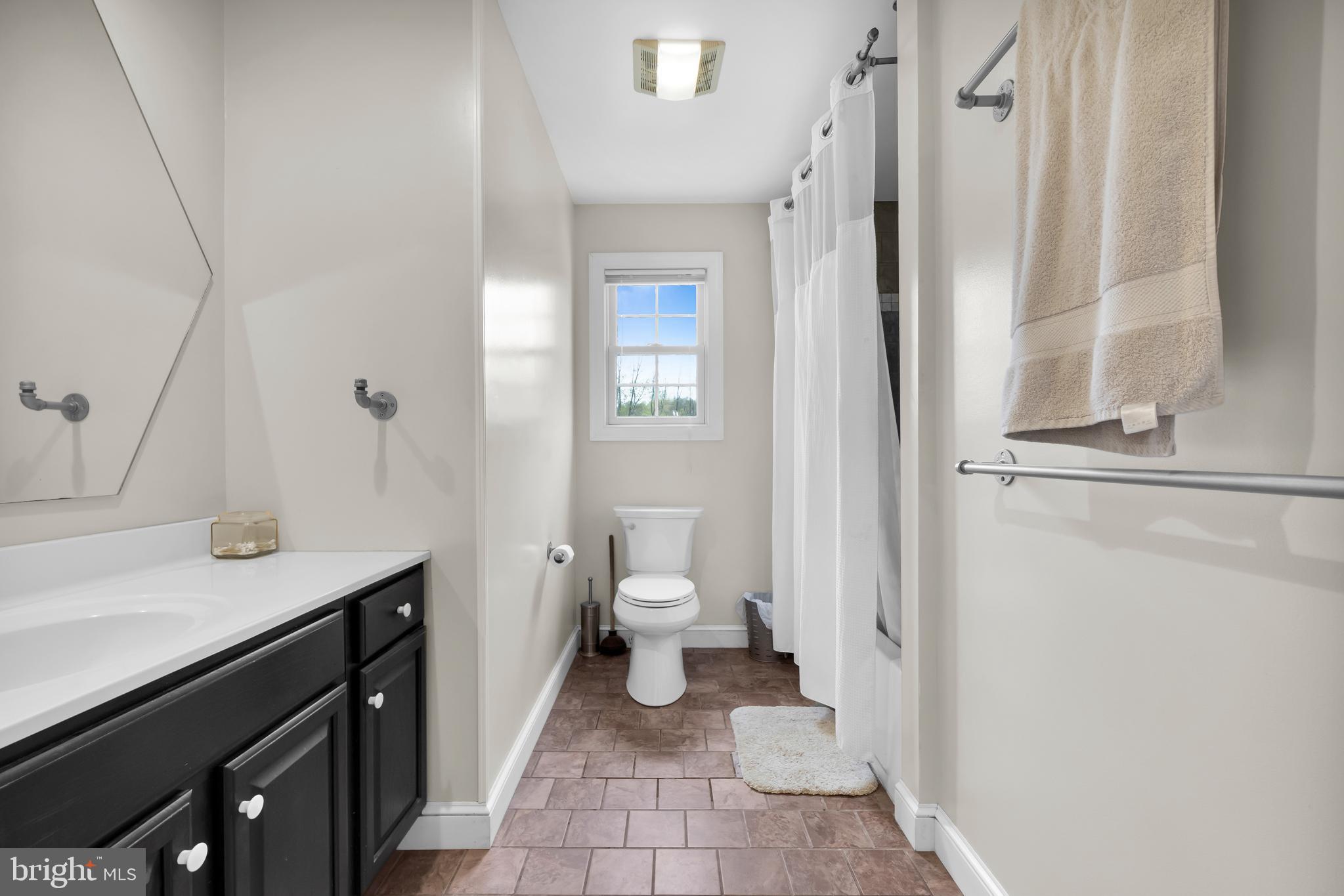 725 Buttermilk Road Hellertown, PA 18055 - Photo 51 of 90