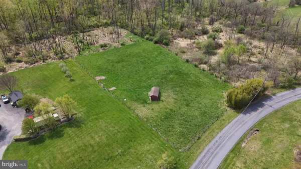 $785,000 | 725 Buttermilk Road, Hellertown, PA 18055