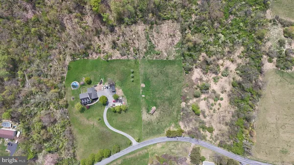 $785,000 | 725 Buttermilk Road, Hellertown, PA 18055