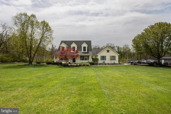 $785,000 | 725 Buttermilk Road, Hellertown, PA 18055