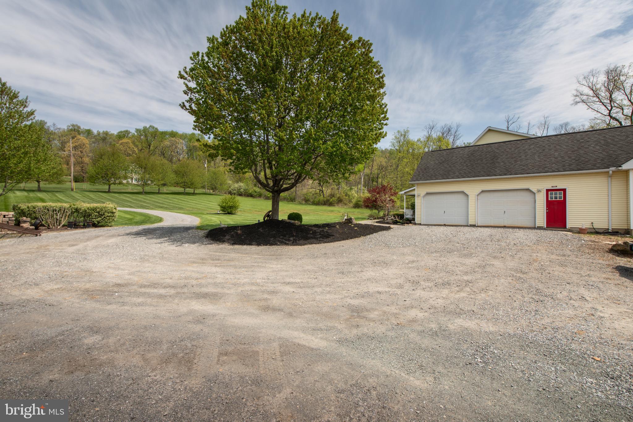 725 Buttermilk Road Hellertown, PA 18055 - Photo 79 of 90