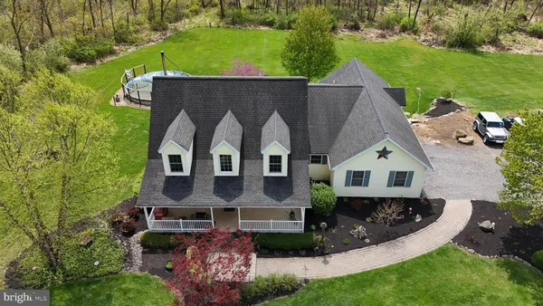 $785,000 | 725 Buttermilk Road, Hellertown, PA 18055