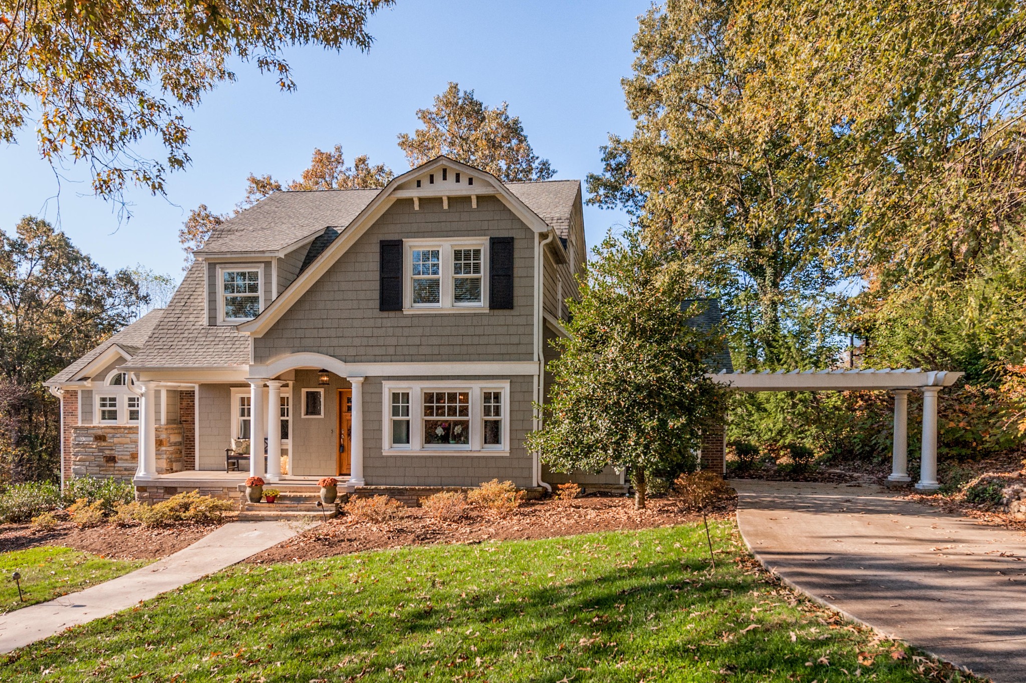 2023 Lyons Ridge Road Knoxville, TN 37919 - Photo 1 of 34 Gallery Image 1