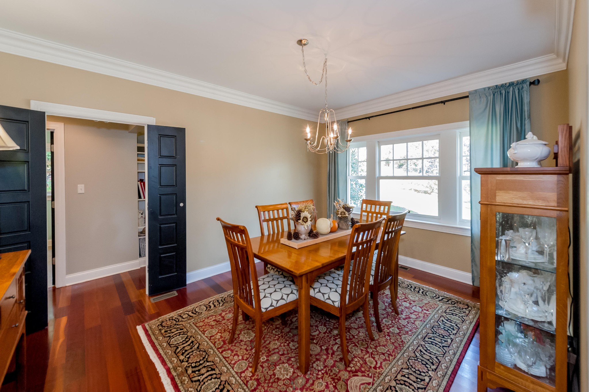 2023 Lyons Ridge Road Knoxville, TN 37919 - Photo 5 of 34 Gallery Image 5