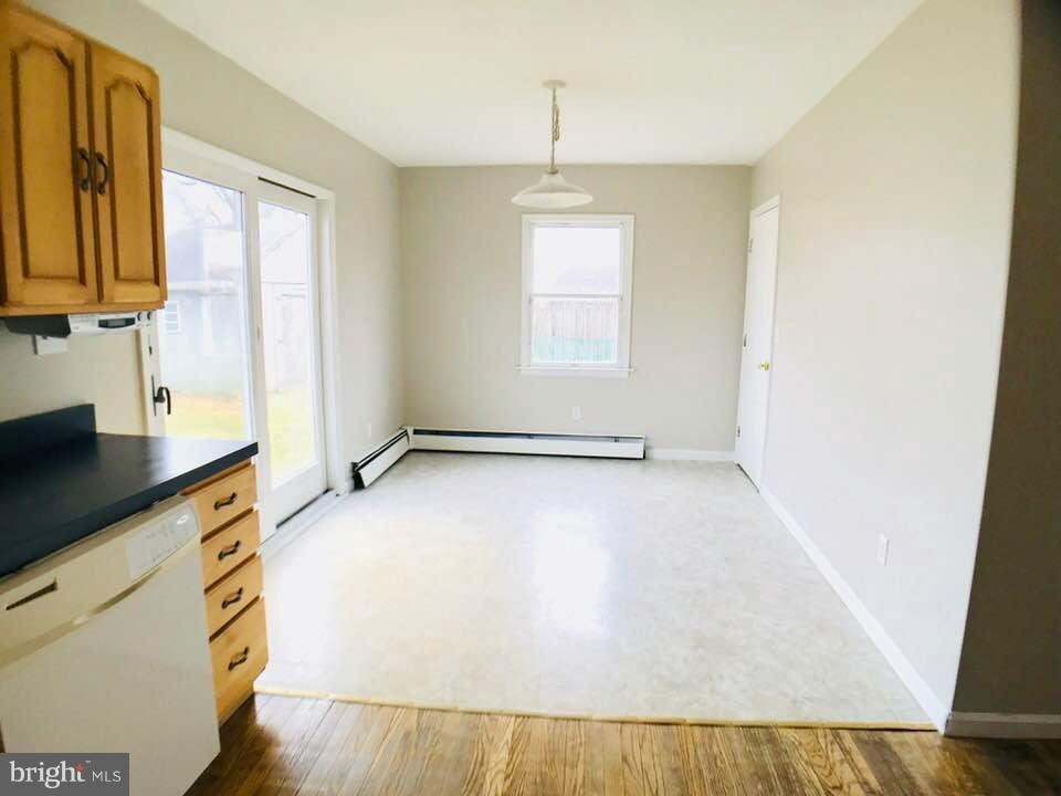 2405 Woodridge Road Baltimore, MD 21219 - Photo 14 of 28 Dining Room