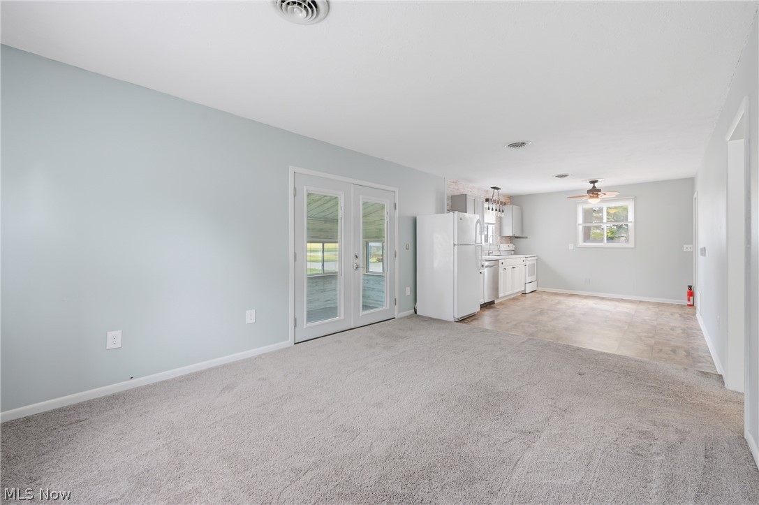 4570 Pymatuning Lake Road Andover, OH 44003 - Photo 15 of 38 view to kitchen and sunroom