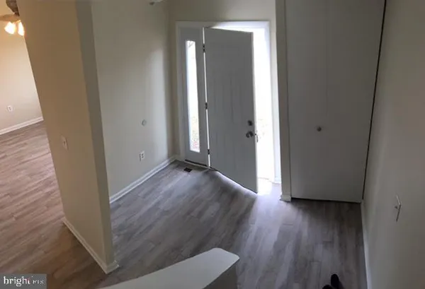 $2,300 | 1998 Cambridge Drive, Crofton, MD 21114