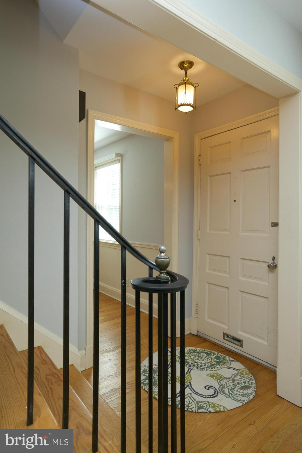 8 Aintree Road Towson, MD 21286 - Photo 7 of 27 a view of entryway