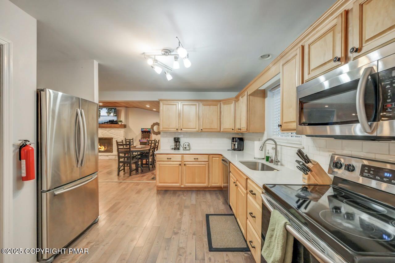 12 Hickory Road Lake Harmony, PA 18624 - Photo 23 of 86 12 Hickory Rd 22 Large