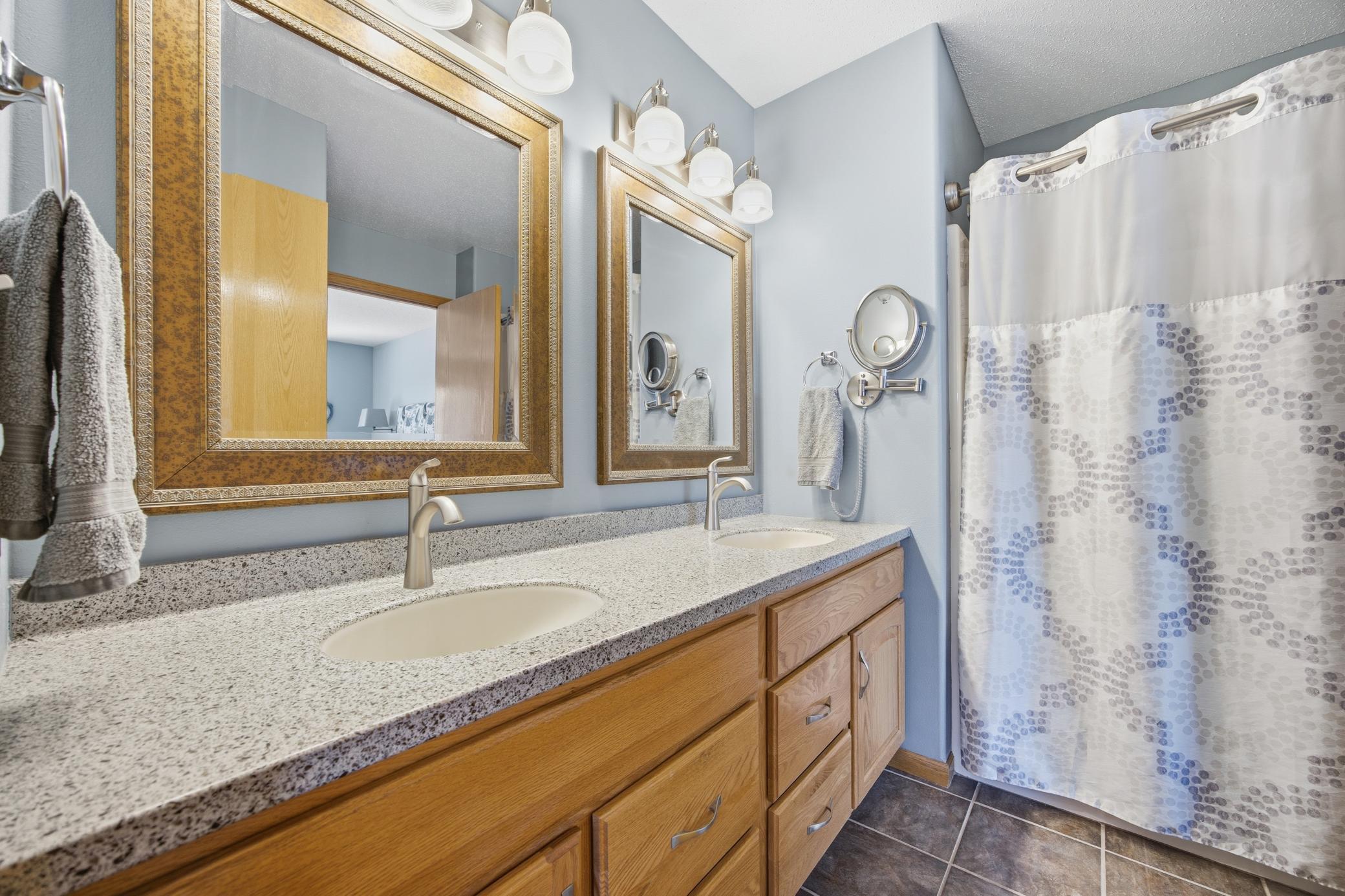 3321 Washington Street Fargo, ND 58104 - Photo 23 of 45
