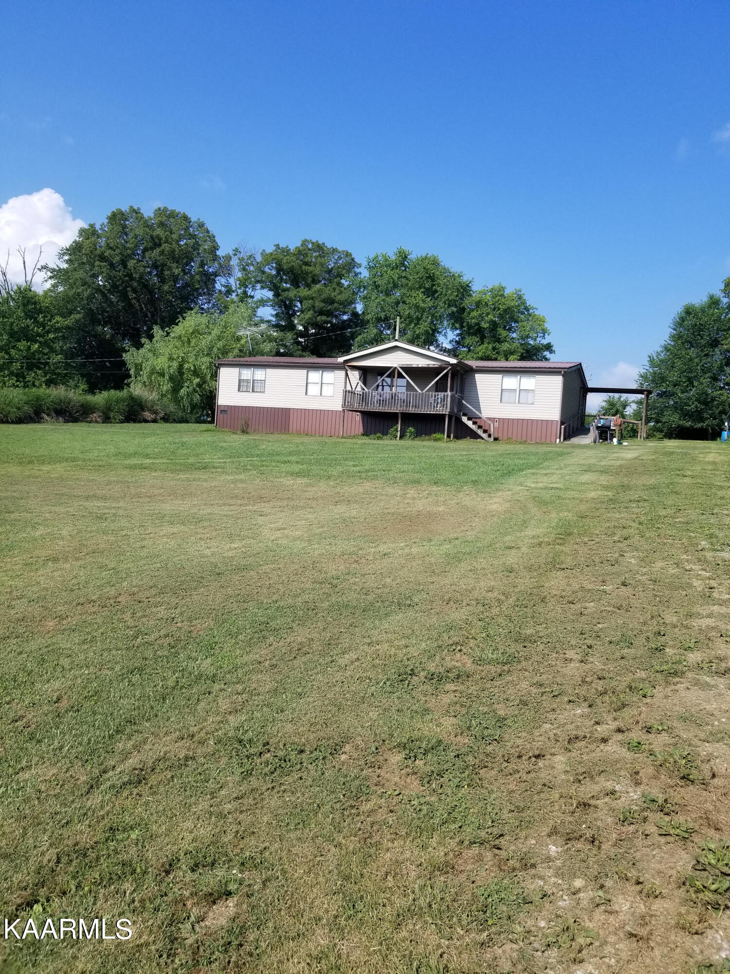 631 Island Ford Road Lancing, TN 37770 - Photo 2 of 15 9
