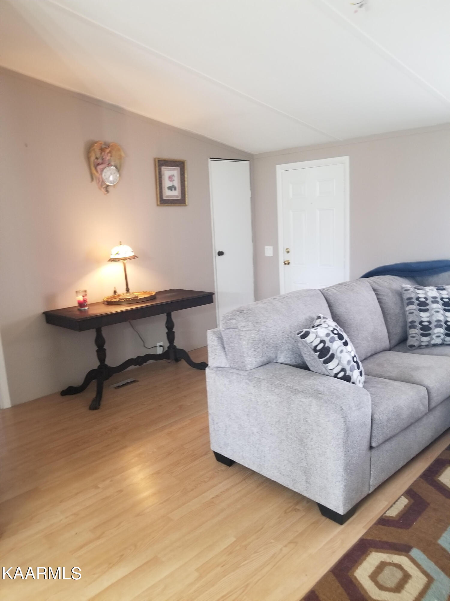 631 Island Ford Road Lancing, TN 37770 - Photo 4 of 15 1