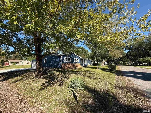 $179,500 | 1350 Sebring Way, Carbondale, IL 62901