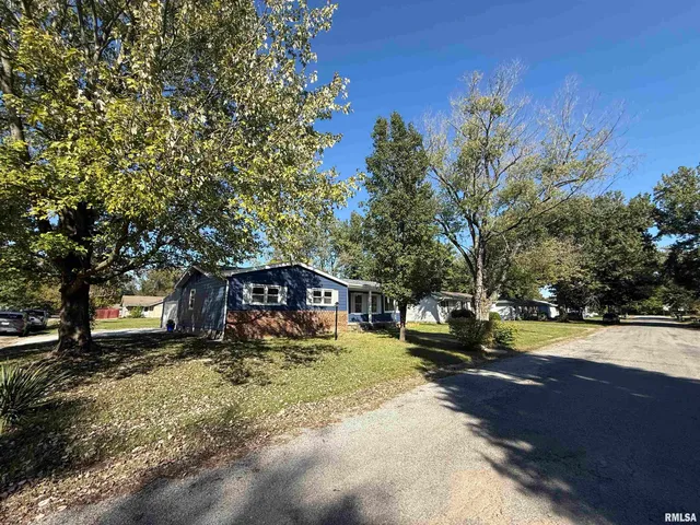 $179,500 | 1350 Sebring Way, Carbondale, IL 62901