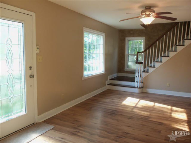 2815 Hobson Road Fort Wayne, IN 46805 - Photo 2 of 20