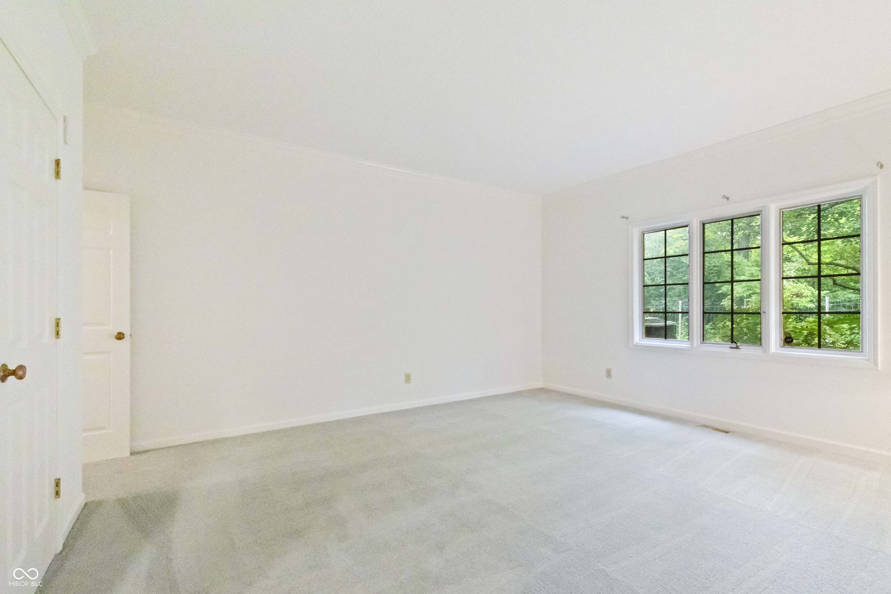 5409 Greenwillow Road Indianapolis, IN 46226 - Photo 24 of 47