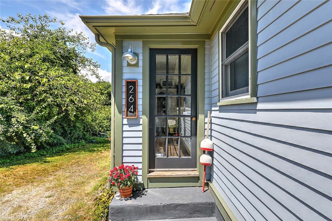 264 Sowams Road Barrington, RI 02806 - Photo 3 of 50