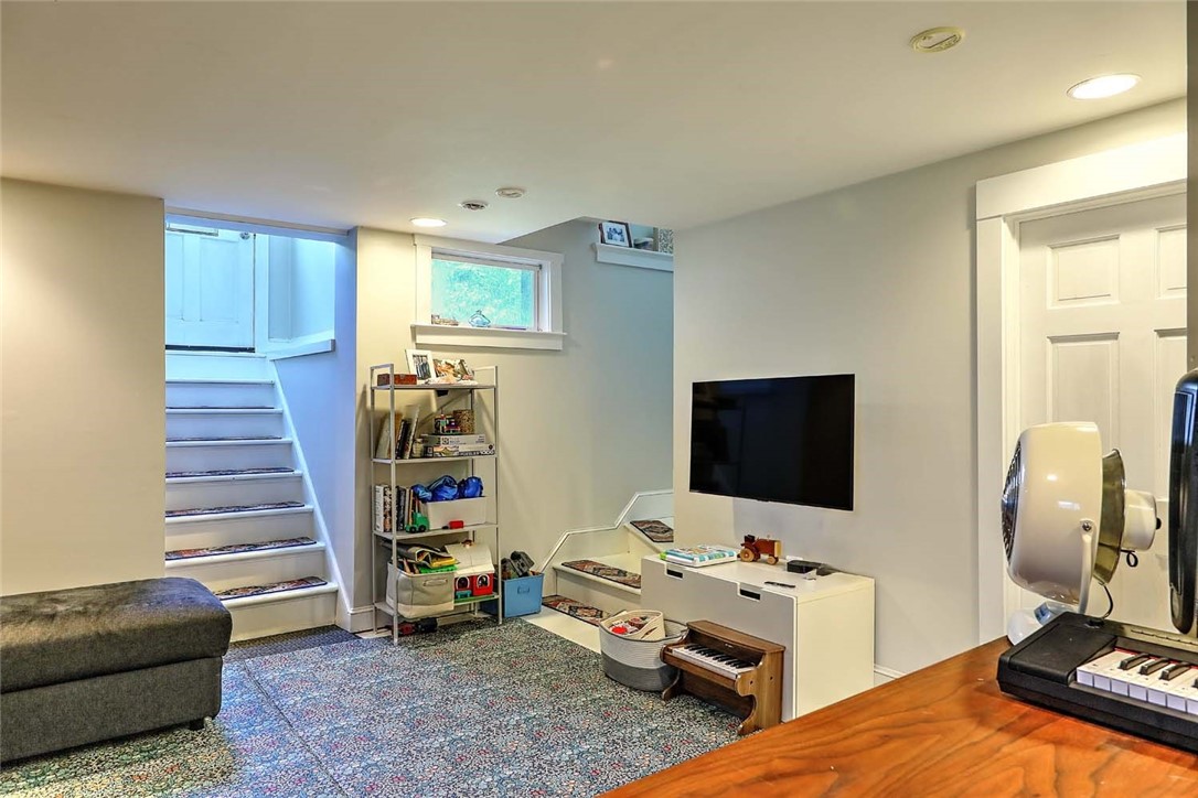 264 Sowams Road Barrington, RI 02806 - Photo 33 of 50